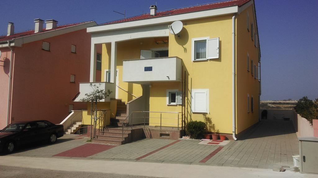 Apartments Iva Povljana Quarto foto